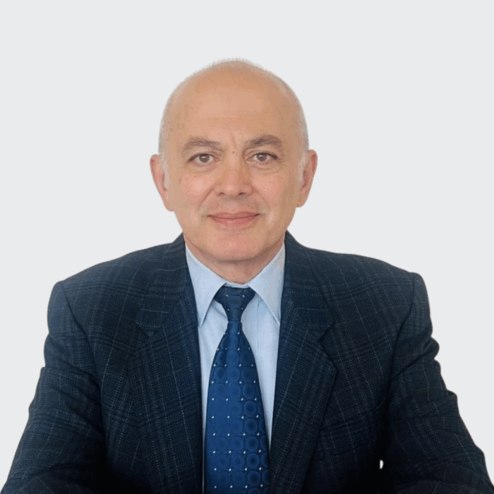 Headshot of Mr Ozturk from CRGH.